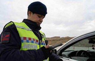 Ara tatil bayramla birleşti, sürücüler erken yola...