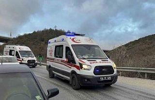 Arnavutköy’de hafif ticari araç ile hafriyat kamyonu...