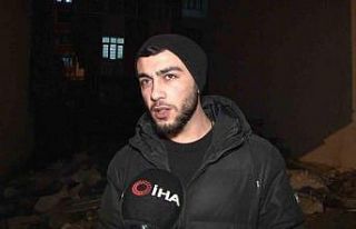 Arnavutköy’de kamyonet sürücüsü otomobile çarpıp...