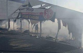 Arnavutköy’de MHP’nin iftar çadırında yangın