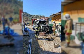 Arsuz’da minibüs yangını