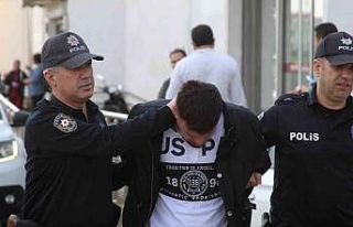 Ayağıyla araç sürdü: Ev hapsi ve her türlü...