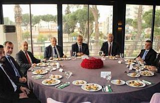 Aydın protokolü bayramlaştı