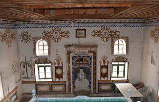 Bahçecik köyü camii restore edilmeyi bekliyor