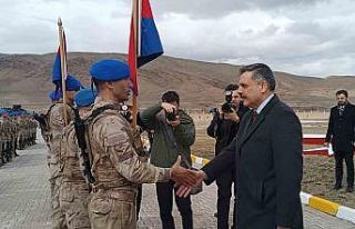 Bakan Çiftçi, asker ve vatandaşlarla bayramlaştı