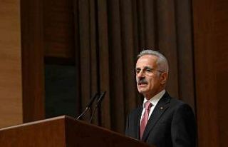 Bakan Uraloğlu: "5G hizmetlerini 2 yıl içerisinde...