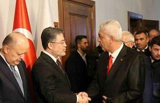 Bakan Yumaklı memleketi Kastamonu’da vatandaşlarla...