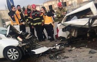 Bandırma’da 4 araçlı zincirleme kaza: 1 ölü,...