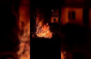 Baraka alevlere teslim oldu