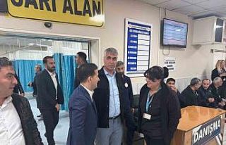 Başkan Aküzüm bayramda çalışanlarla bir araya...