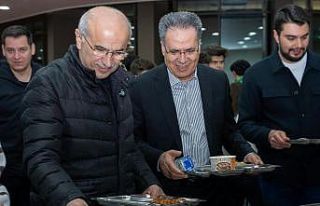 Başkan Er ile Rektör Akpolat sahur programında...