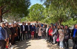 Başkan Gençay vatandaşlarla bayramlaştı