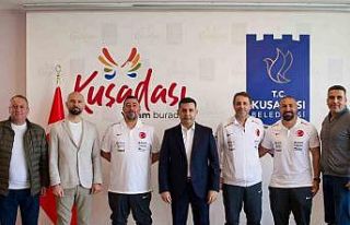 Başkan Günel, Plaj Futbolu Milli Takımı’nın...