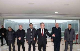 Başkan Koloğlu ilk belediye personelleri ile bayramlaştı