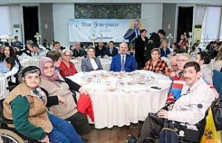 Başkan Pehlivan, Menemenlilerle gönül sofralarında...