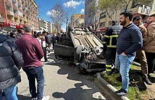 Batman’da kontrolden çıkan otomobil ters döndü:...