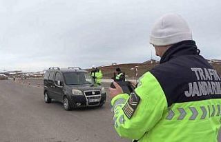 Bayburt’ta bayram trafiği mercek altında: Karadan...