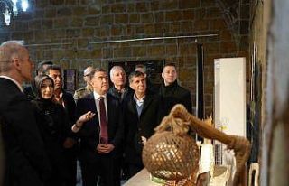 Bayburt’ta geri dönüşüm malzemeleri kadın eliyle...