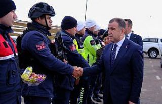 Bayburt’ta görev başındaki güvenlik güçlerinin...