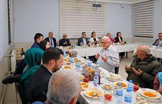 Bayburt’ta huzurevi sakinleriyle gönül sofrası...