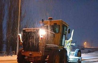 Bayburt’ta karla mücadele çalışmaları sürüyor