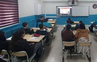 Bayburt’ta öğrencilere finansal okuryazarlık...