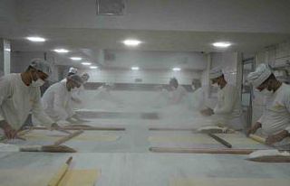 Bayram öncesi Gaziantep’te baklava mesaisi