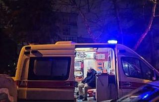 Beşiktaş’ta dairede yangın paniği: 2 kişi dumandan...