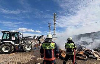 Besni’de tütün fabrikasında korkutan yangın