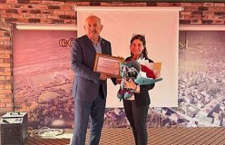 BEUN’lu Akademisyenden "Meme Kanseri Farkındalığı"...