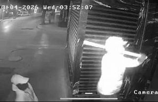 Bilecik’te 30 saniyelik kuyumcu soygununun görüntüleri...