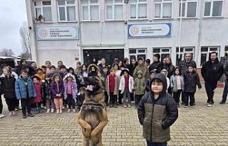 Bilecik’te bomba arama köpek unsurlarıyla tanıtım...