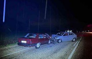 Bilecik’te iki otomobil çarpıştı: 3 yaralı