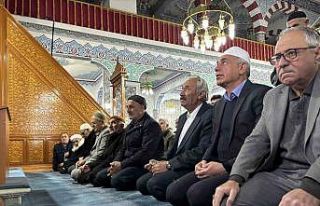 Bingöl’de bayram namazı kılındı