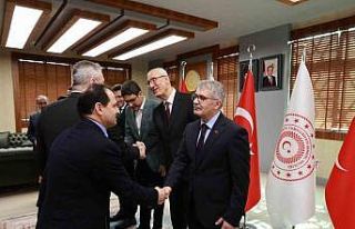 Bingöl’de resmi bayramlaşma töreni düzenlendi