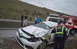 Bingöl’de trafik kazası : 1 ölü 2 yaralı