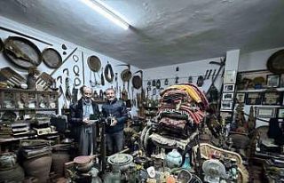 Bir bisküvi kutusuyla başladı, 15 bine yakın parçadan...