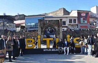 Bitlis’teki yabancı öğrenciler tarihi mekanları...