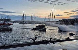 Bodrum’da 7 motoryat yanarak battı