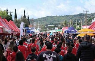 Bodrum’da Acı Ot Festivali’ne insan seli