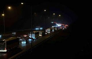 Bolu geçişinde bayram trafiği kilit