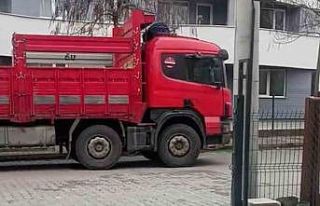 Bolu’da çalıntı tır sokakta park halinde bulundu