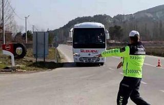 Bolu’da yolcu otobüslerine sivil jandarma denetimi