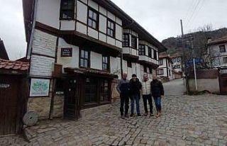 Bolu’daki tarihi konağa tatilcilerden yoğun ilgi