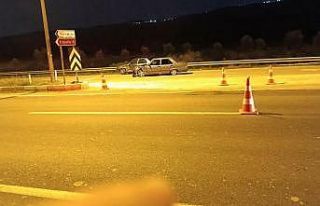 Buldan’da iki otomobil kavşakta çarpıştı; 1...