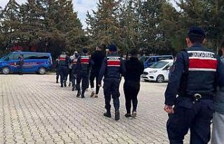 Burdur ve Antalya’da "Narko Kapanı" operasyonu:...