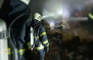 Burdur’da evin altında bulunan saman balyaları...