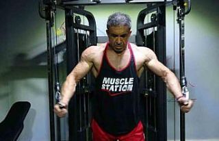 Burdur’da itfaiye personeli vücut geliştirmede...