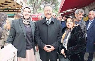 Burhaniye’de kadın muhtarlar bayramlaşma programına...