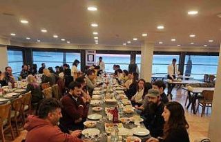 Burhaniyeli mimarlar iftarda buluştu